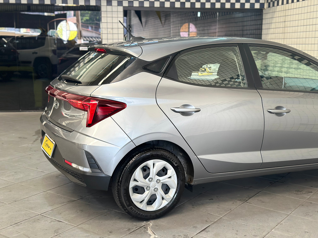 Hyundai HB20 Cinza