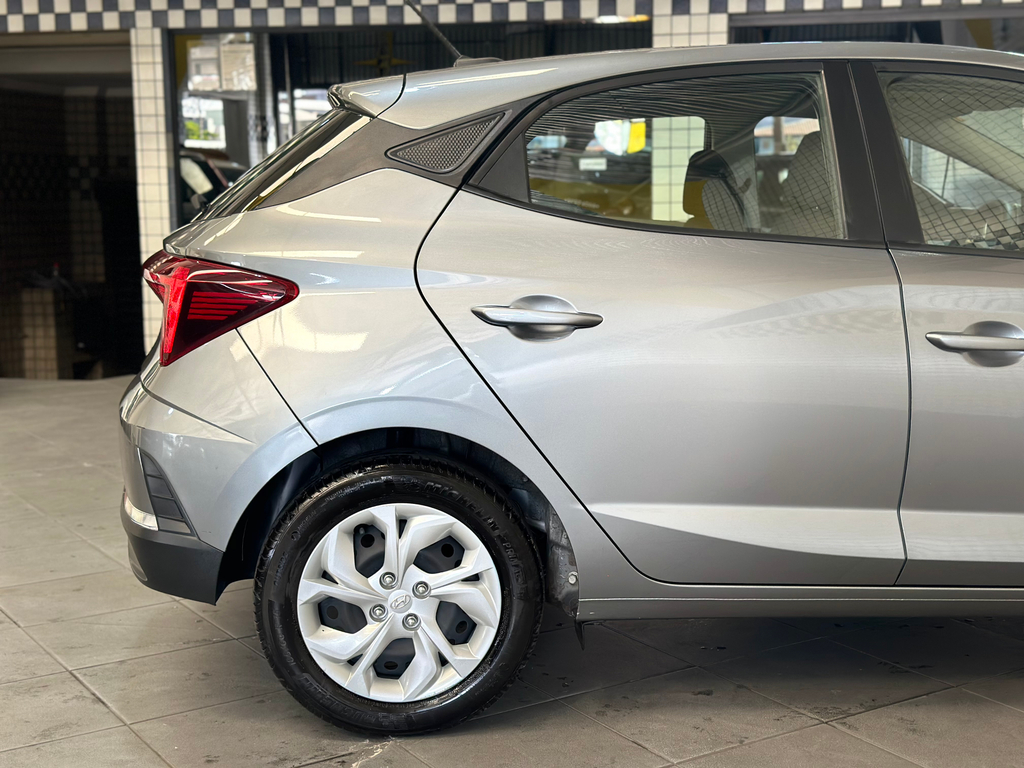 Hyundai HB20 Cinza