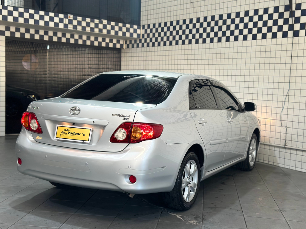 Toyota Corolla Prata
