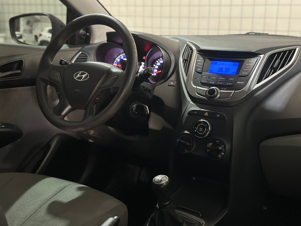 Hyundai HB20S Preto