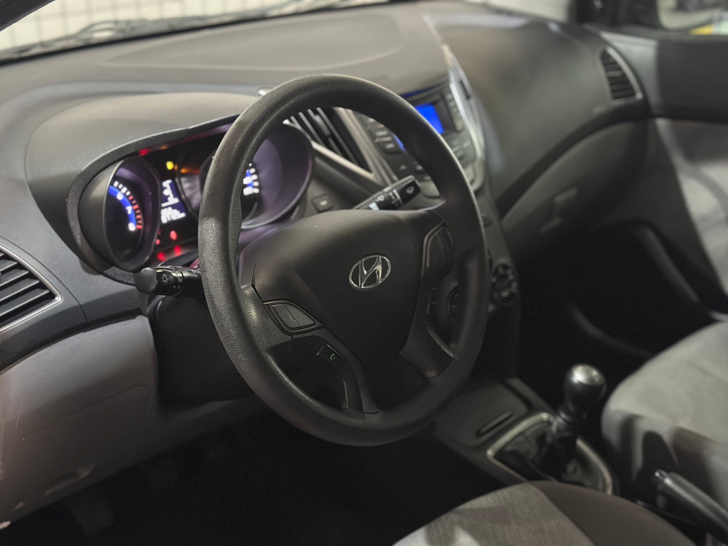 Hyundai HB20S Preto