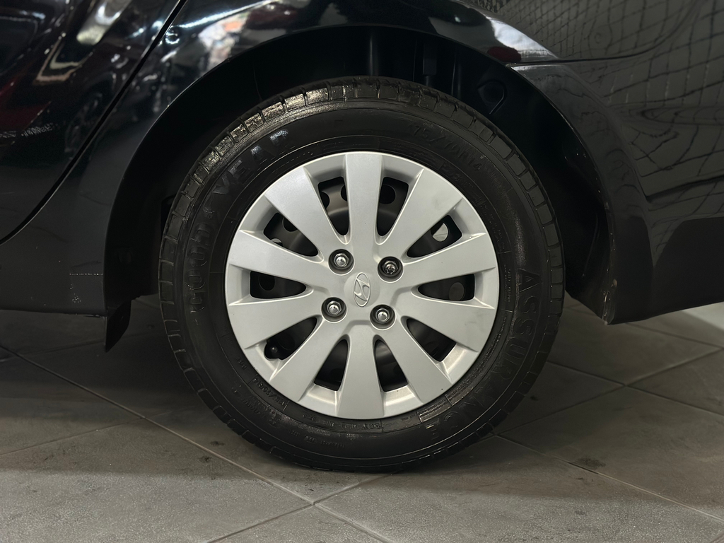 Hyundai HB20S Preto