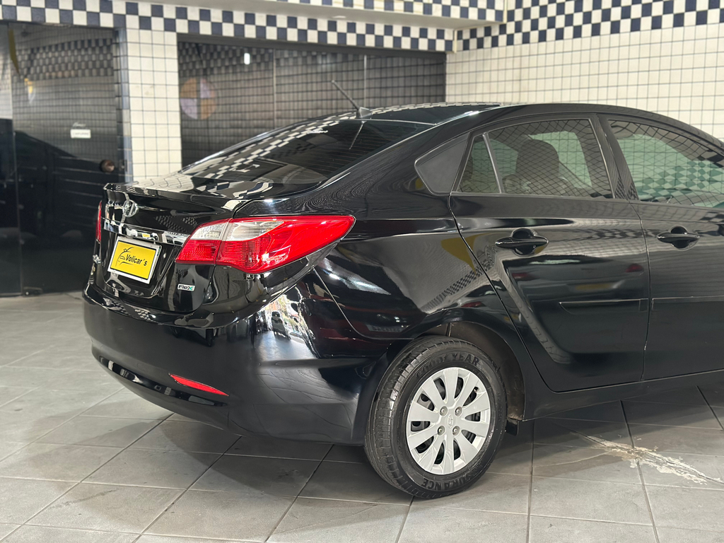 Hyundai HB20S Preto