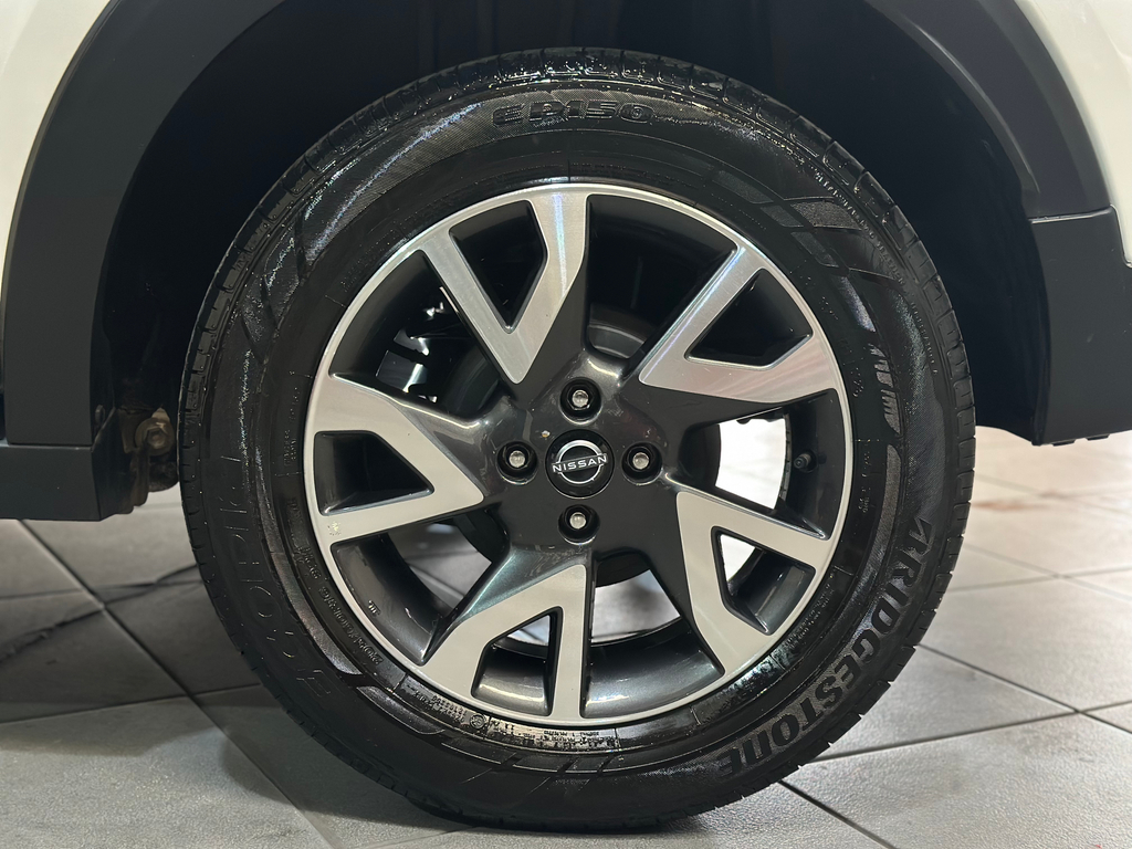 Nissan Kicks Branco