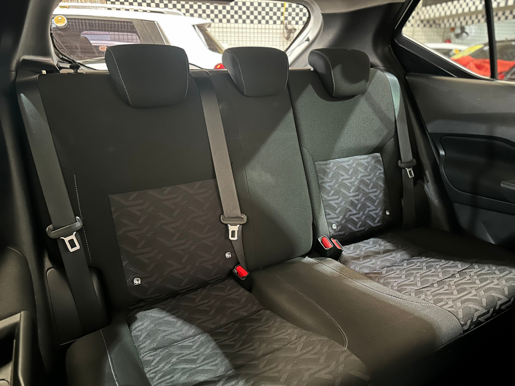 Nissan Kicks Branco