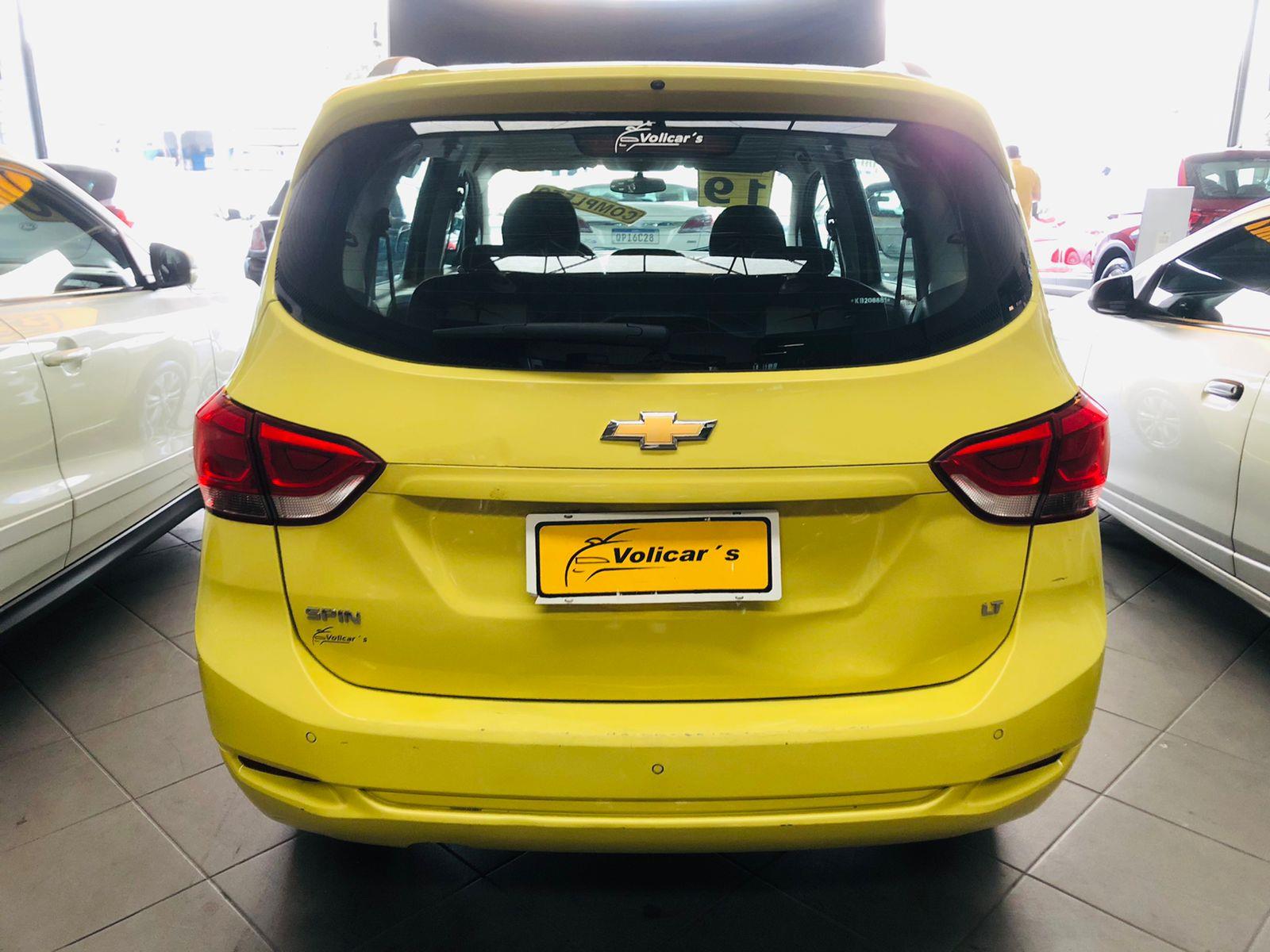 Chevrolet Spin Amarelo