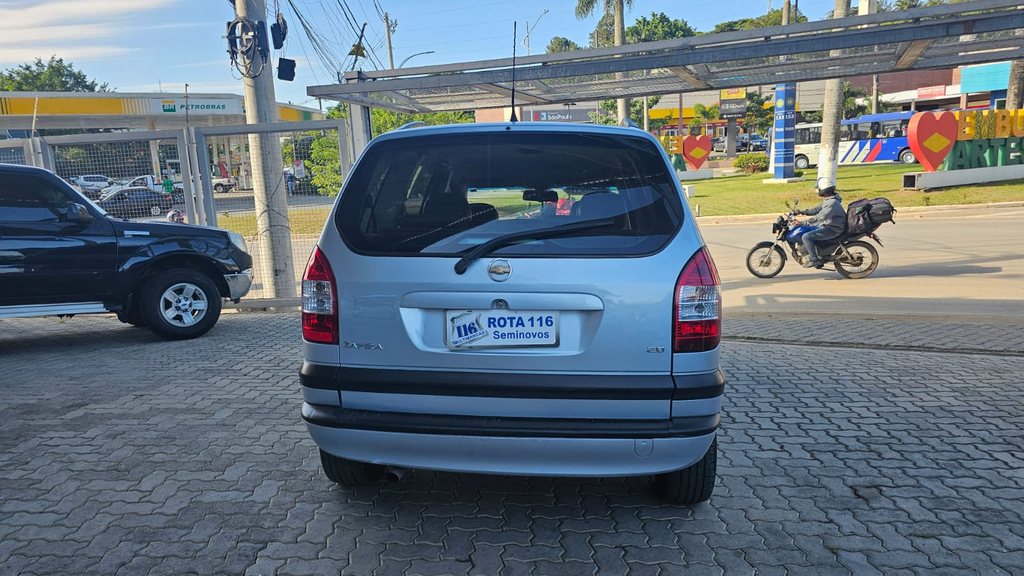 Chevrolet Zafira Prata