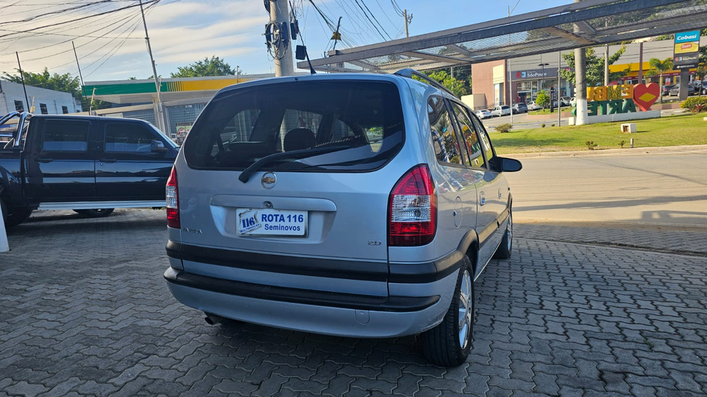 Chevrolet Zafira Prata