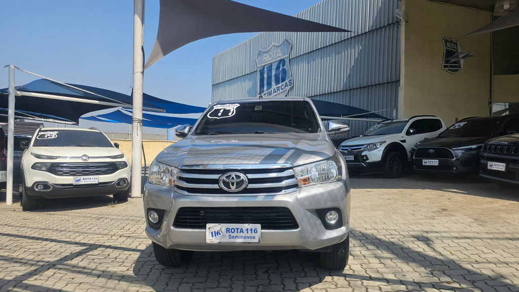 Toyota Hilux Cabine Dupla Prata