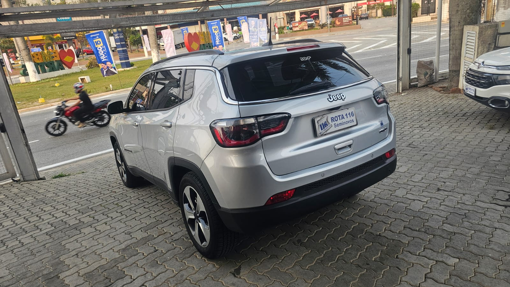 Jeep Compass Prata