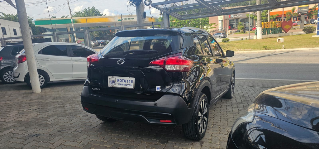 Nissan Kicks Preto