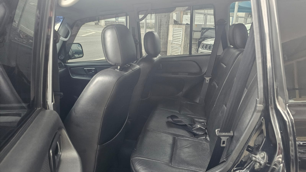 Mitsubishi Pajero TR4 Preto