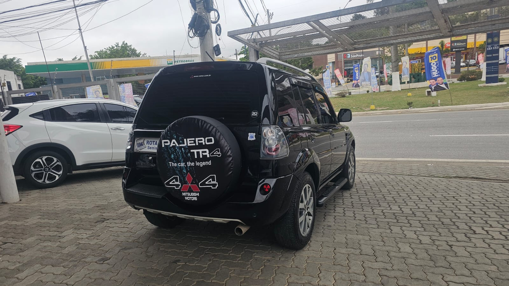 Mitsubishi Pajero TR4 Preto