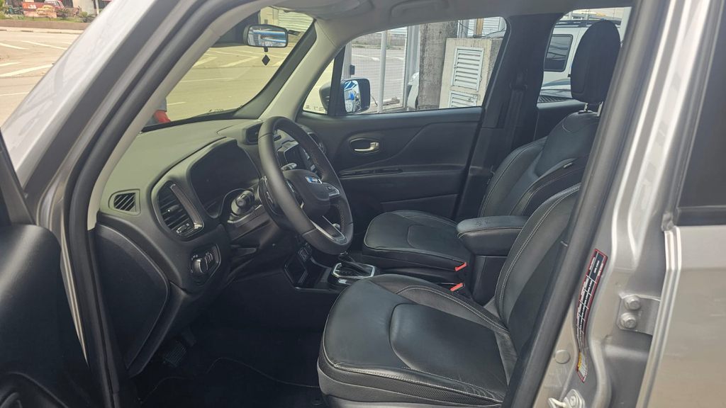 Jeep Renegade Prata