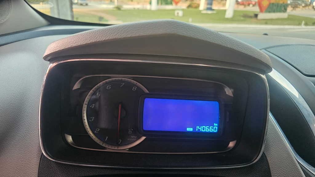 Chevrolet Tracker Preto