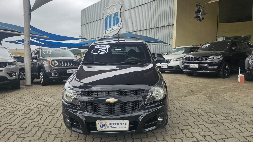 Chevrolet Montana Preto