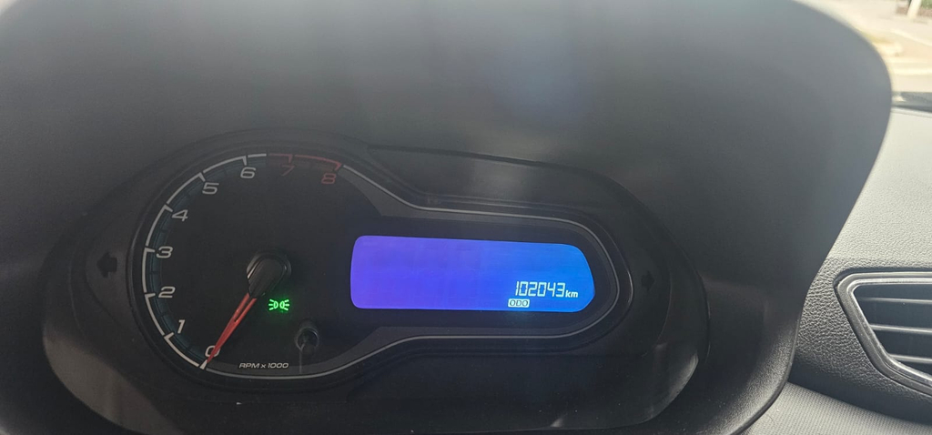 Chevrolet Onix Preto