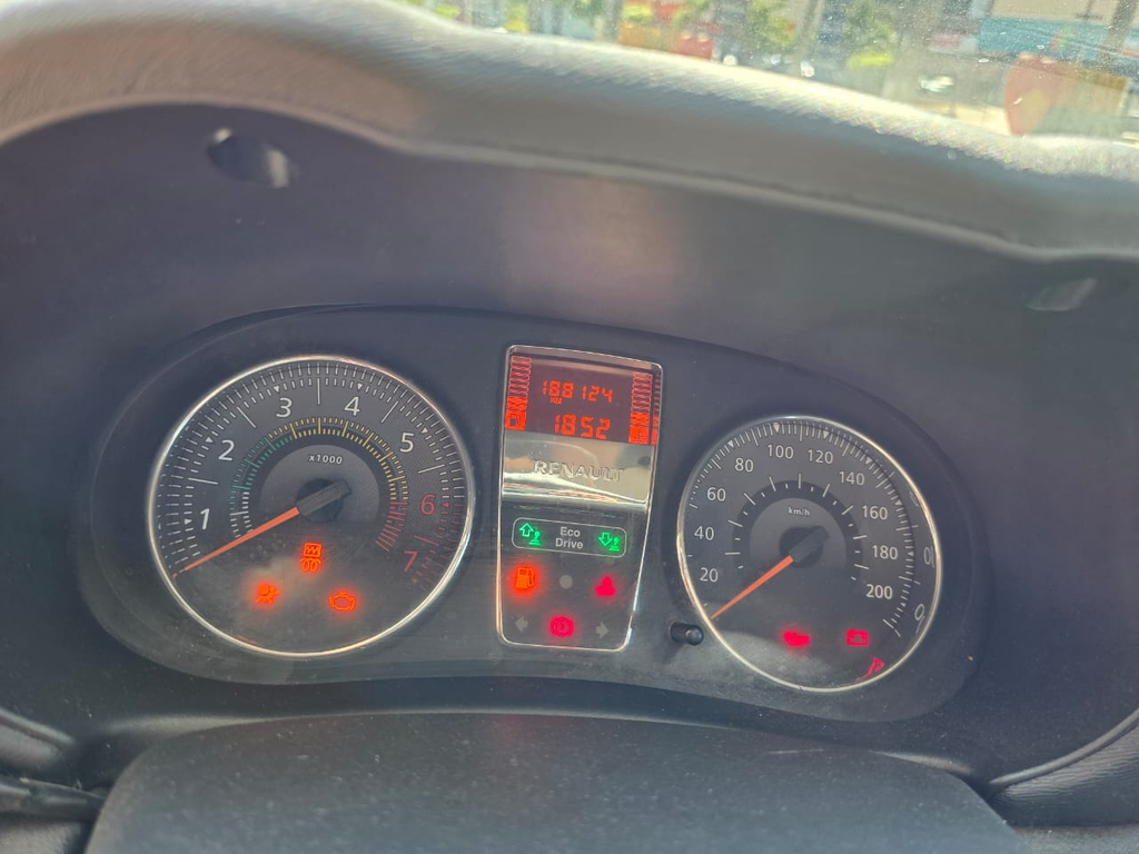 Renault Clio Vermelho