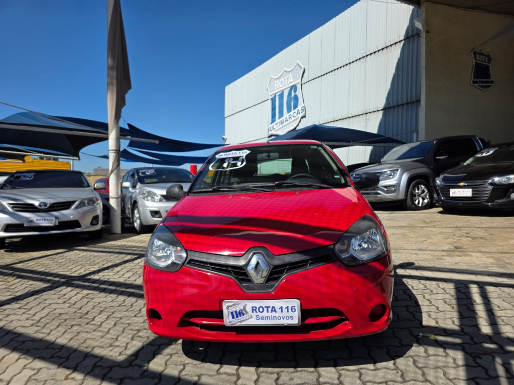 Renault Clio Vermelho