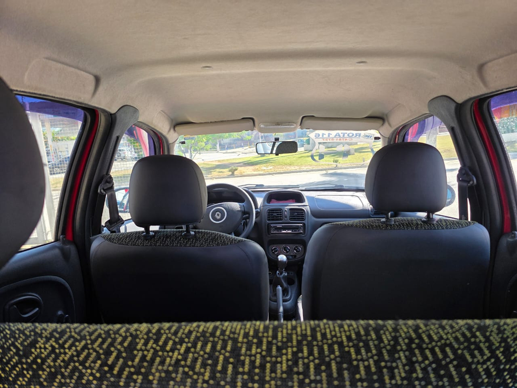 Renault Clio Vermelho