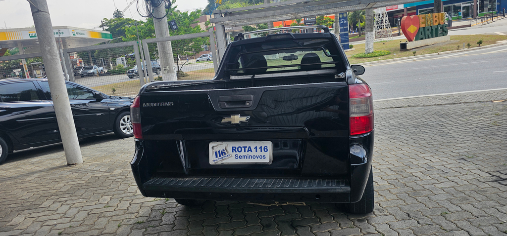 Chevrolet Montana Preto