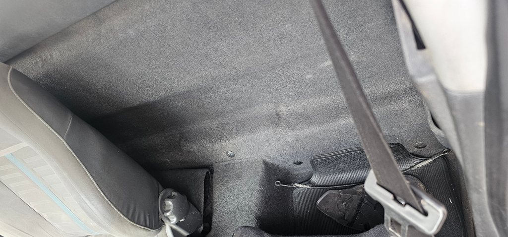 Chevrolet Montana Preto