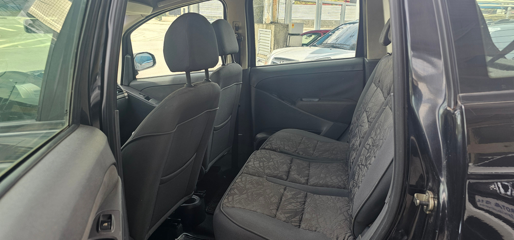 Fiat Idea Preto