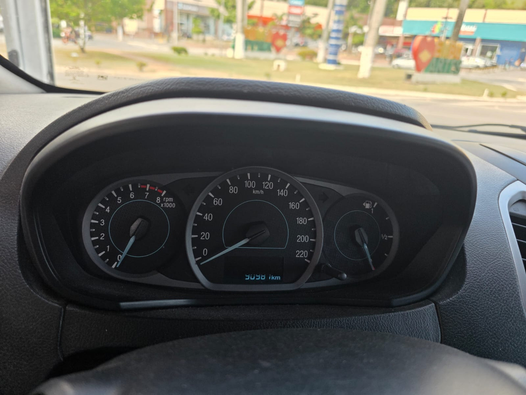 Ford Ka Hatch Cinza