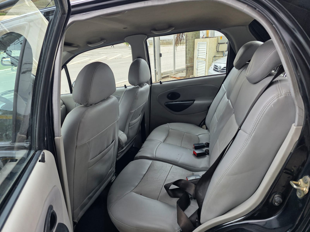 Chery QQ Preto