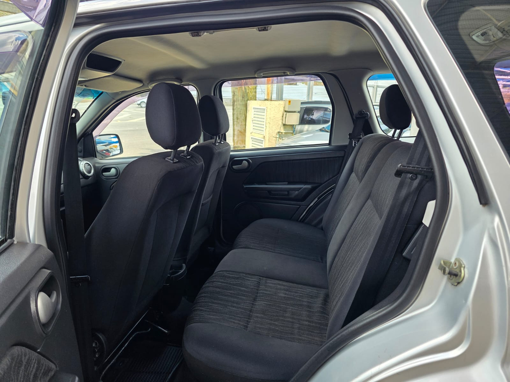 Ford EcoSport Prata