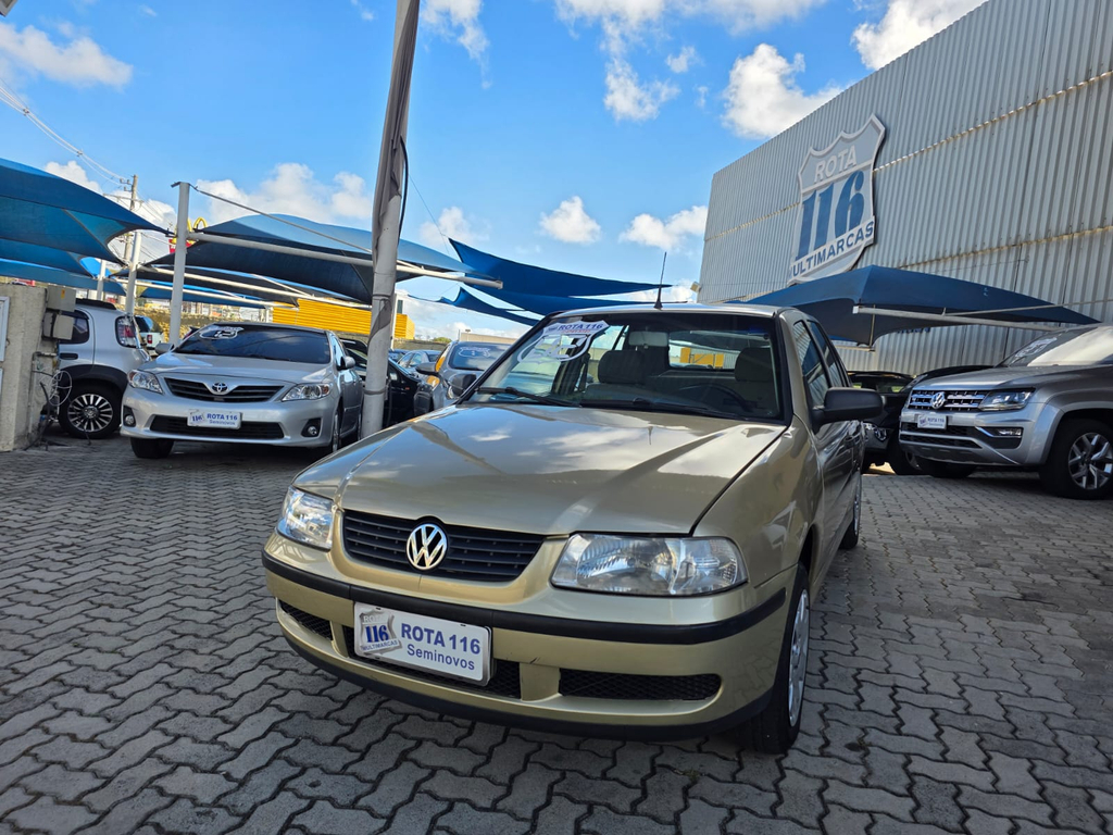 Volkswagen Gol Bege