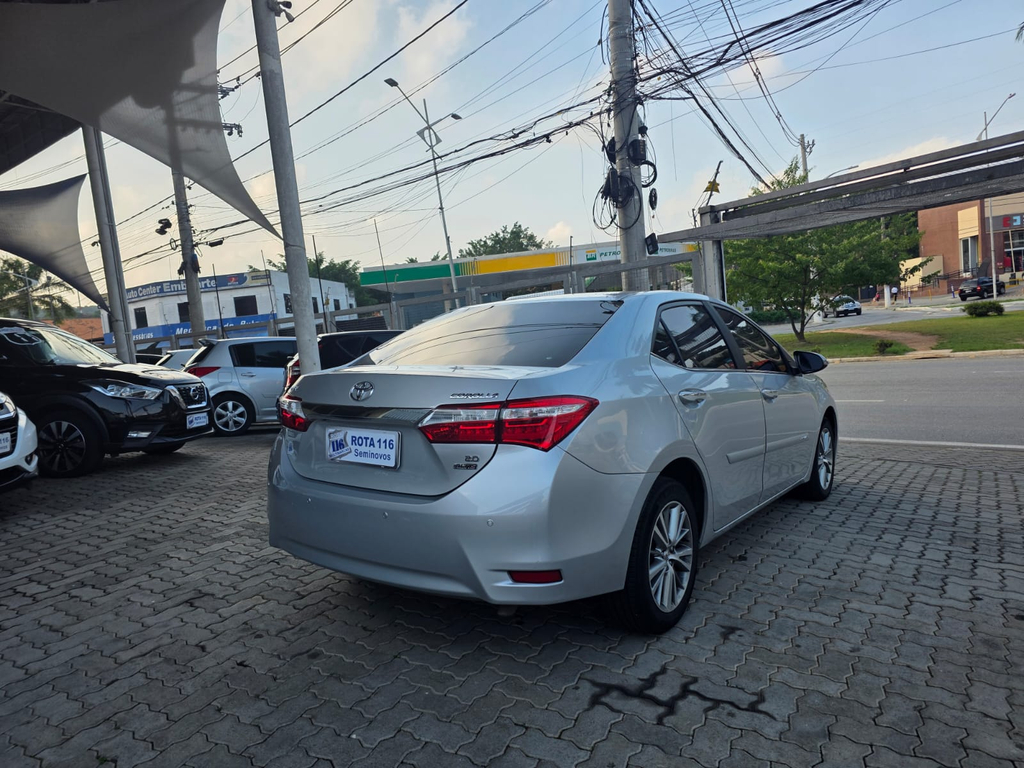 Toyota Corolla Prata