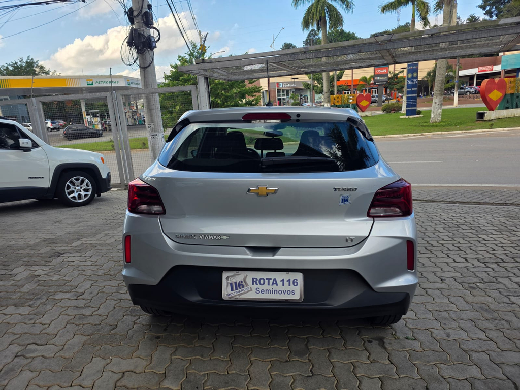 Chevrolet Onix Prata