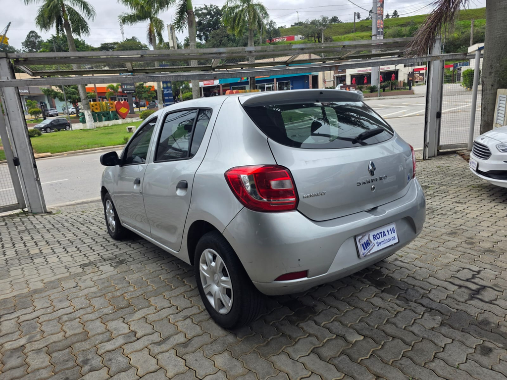 Renault Sandero Prata
