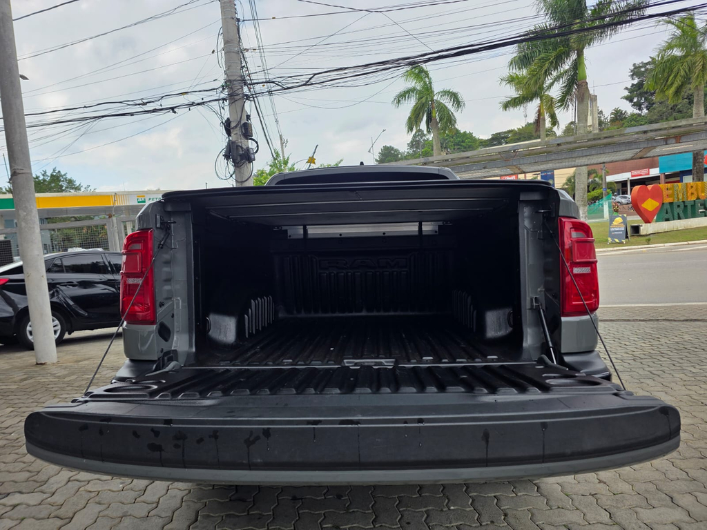 Ram RAMPAGE Cinza