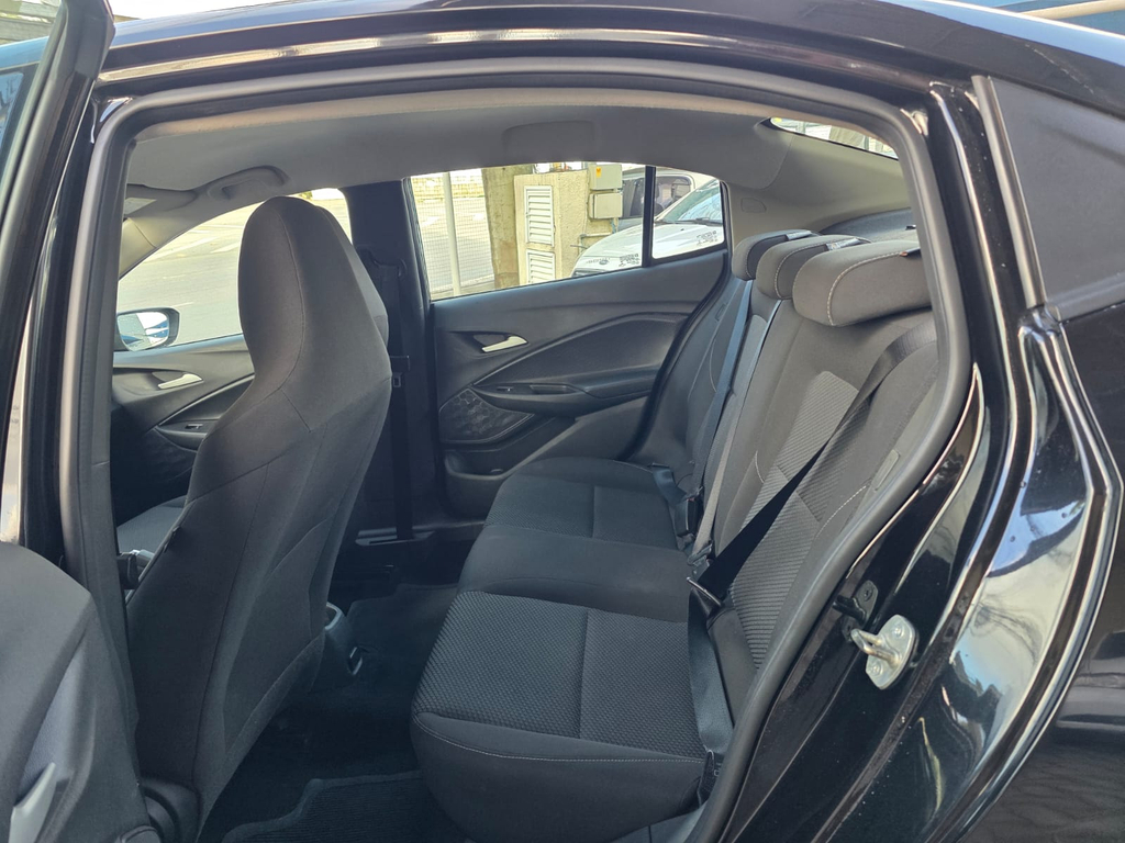 Chevrolet Onix Sedan Preto