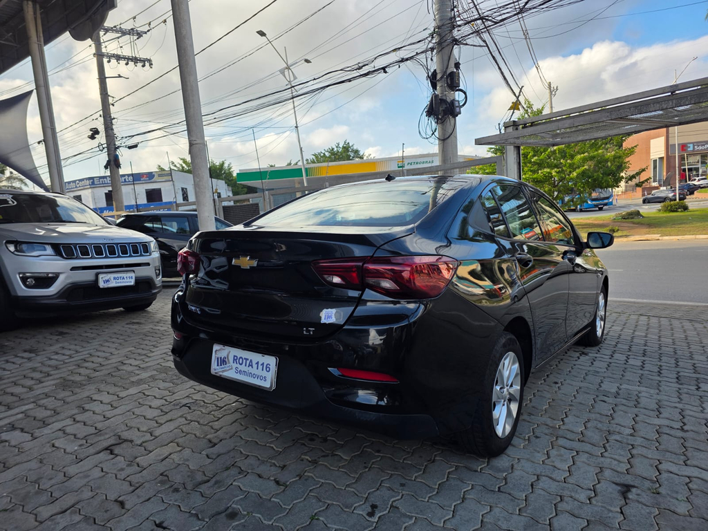 Chevrolet Onix Sedan Preto