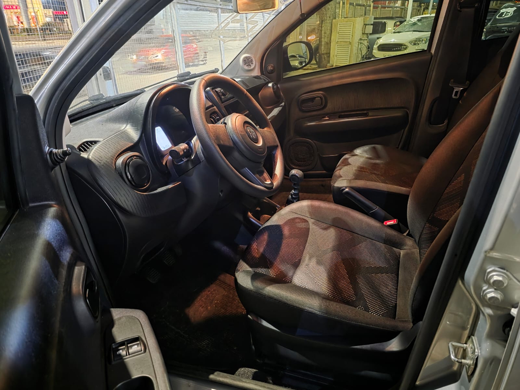 Fiat Mobi Prata