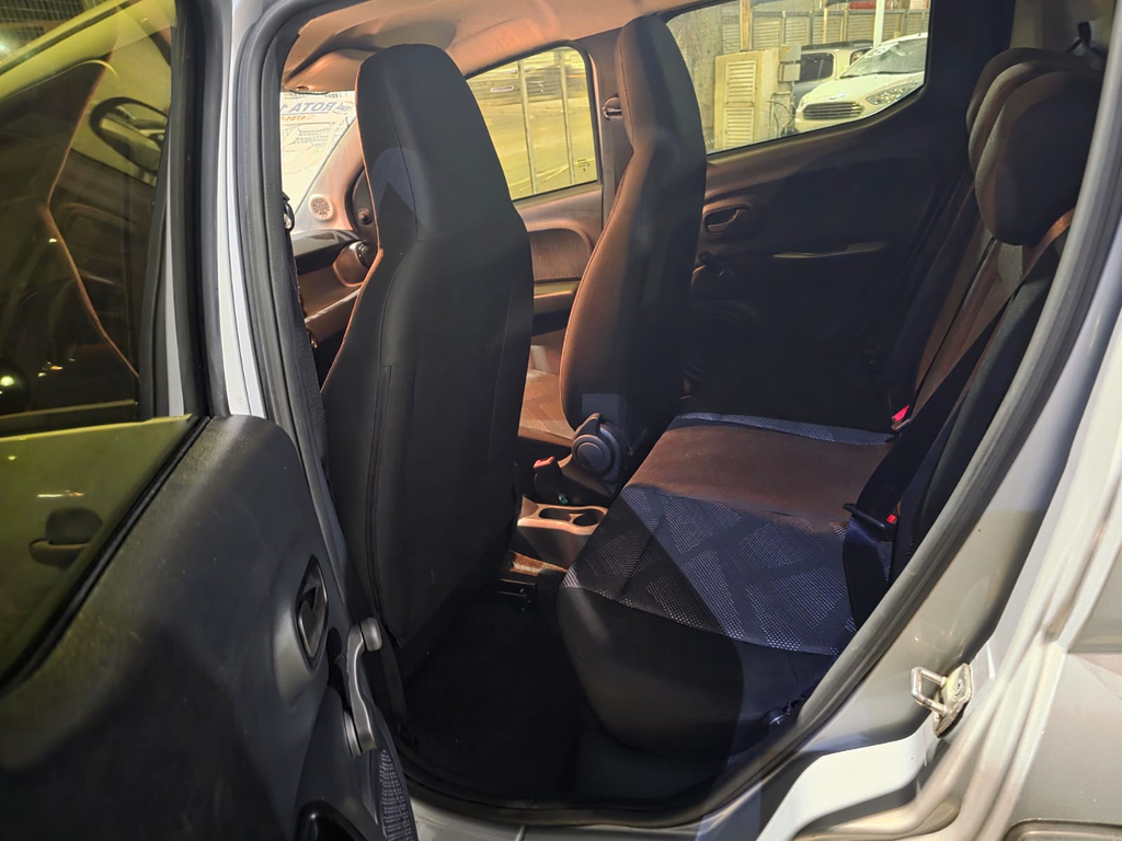Fiat Mobi Prata