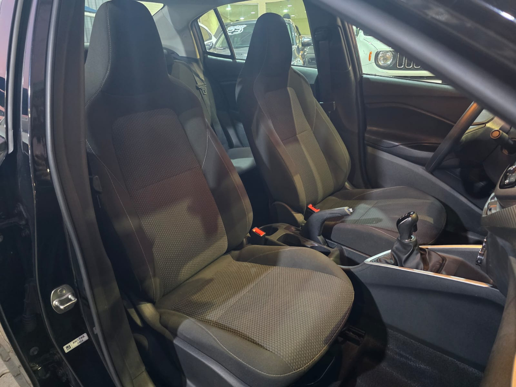 Chevrolet Onix Sedan Preto