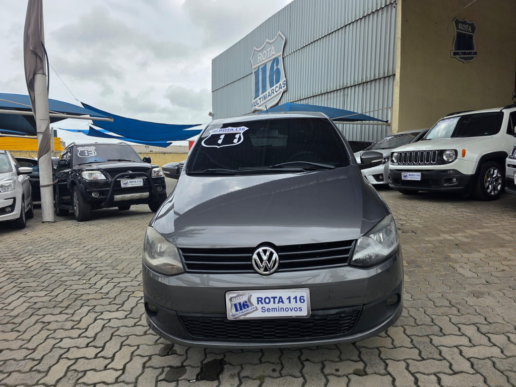 Volkswagen Fox Cinza