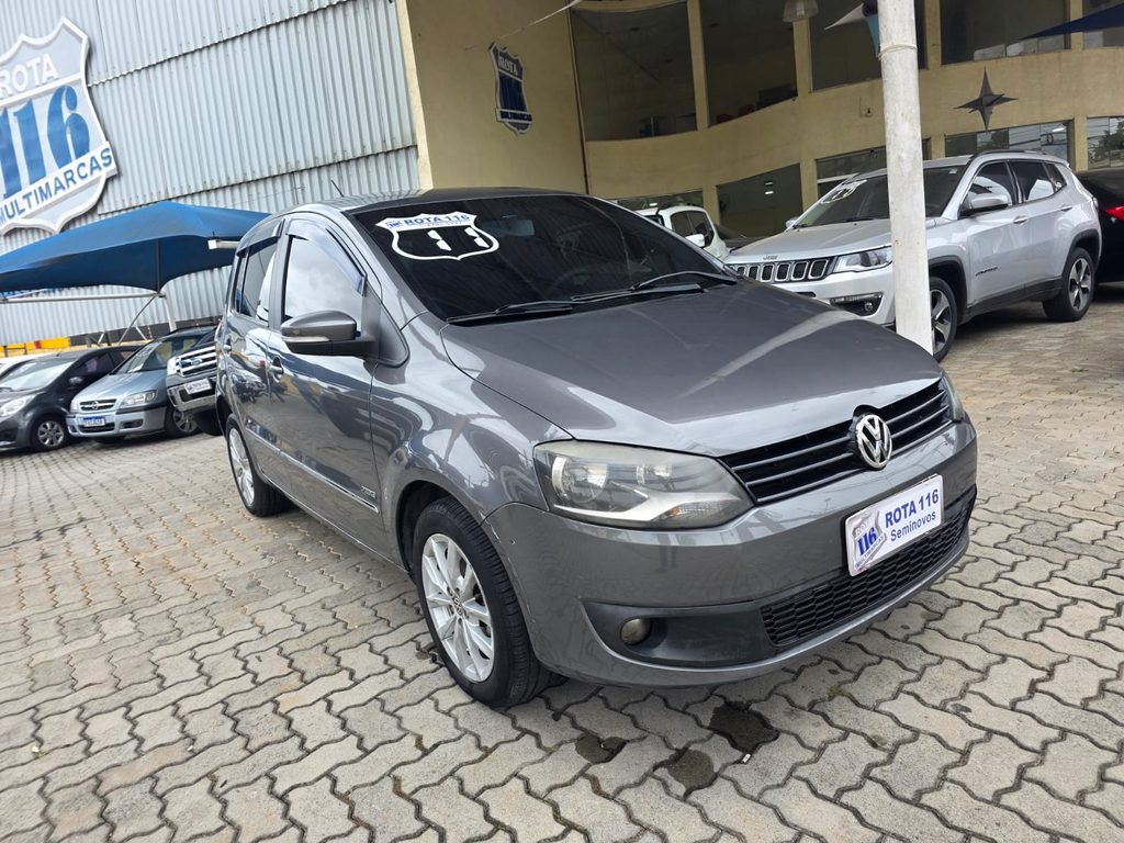 Volkswagen Fox Cinza