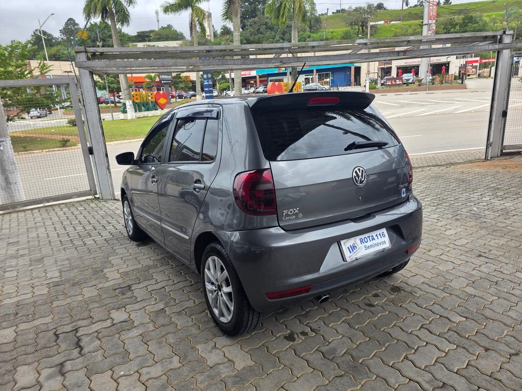 Volkswagen Fox Cinza