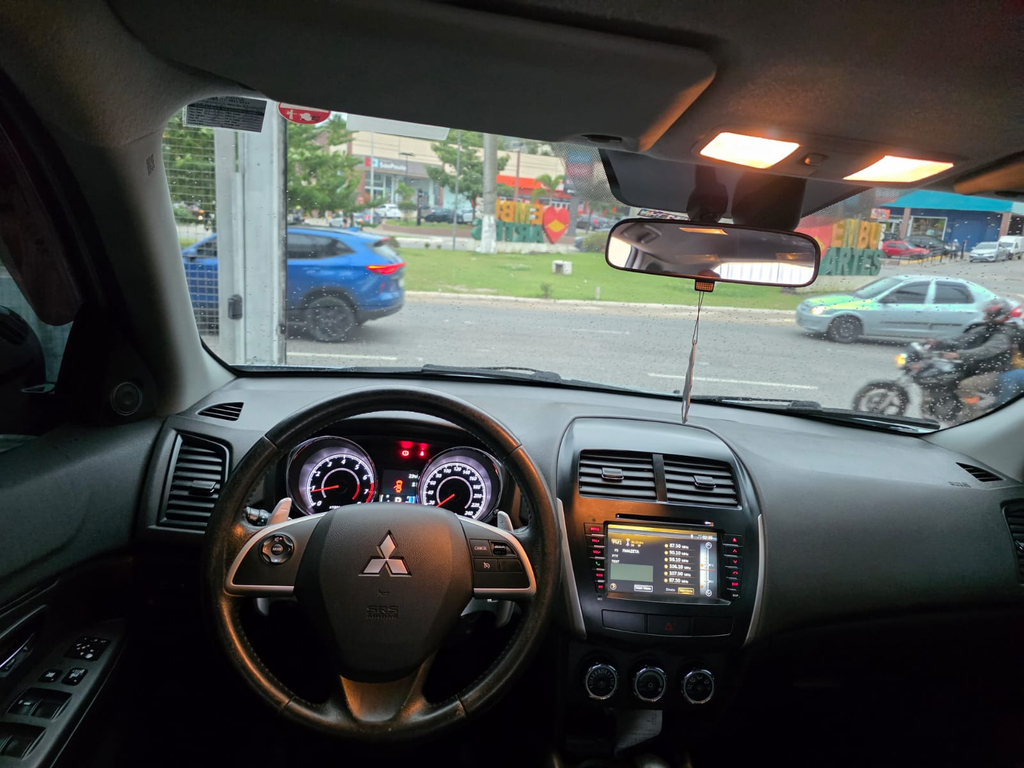 Mitsubishi ASX Prata