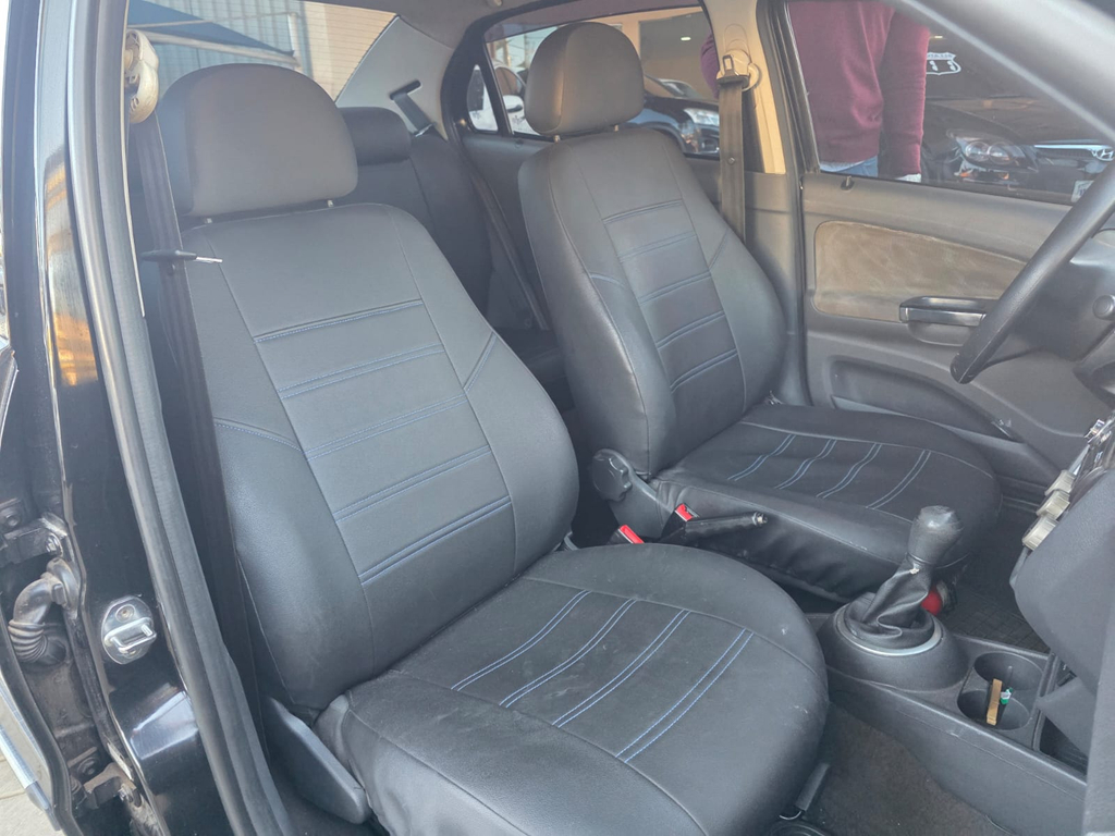 Volkswagen Voyage Preto