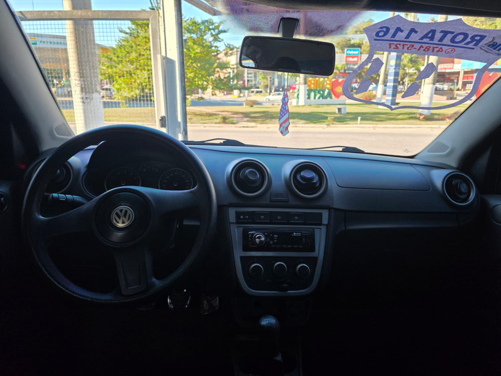 Volkswagen Voyage Preto