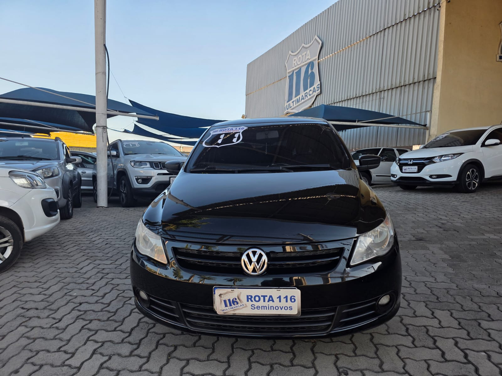 Volkswagen Voyage Preto