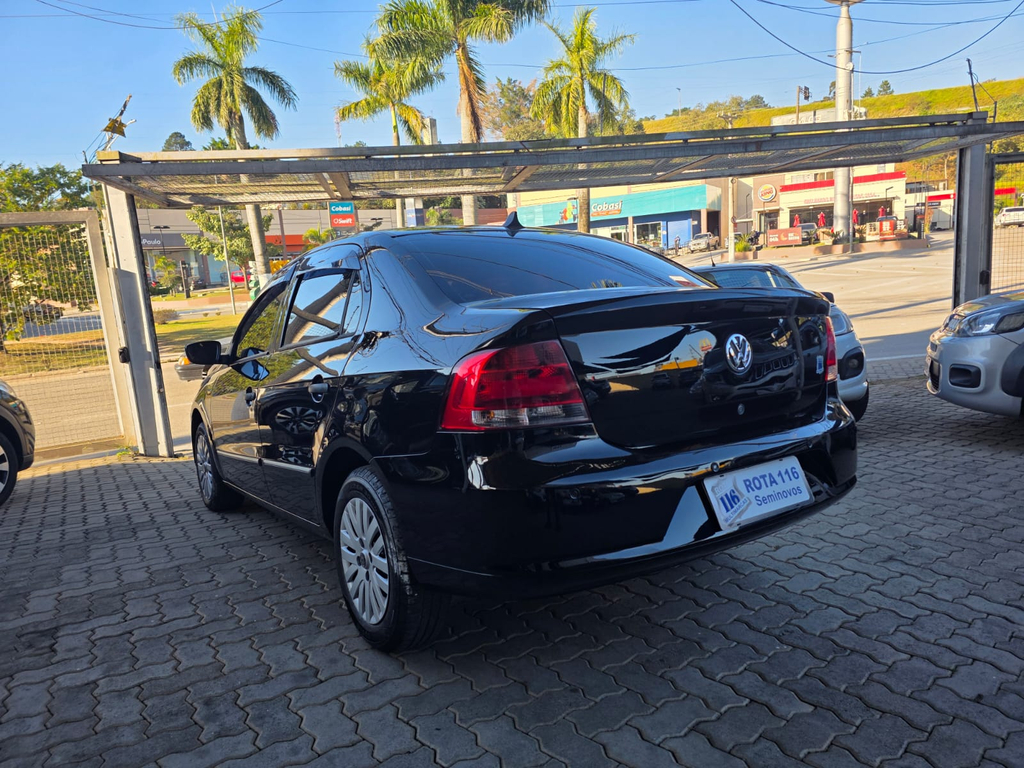 Volkswagen Voyage Preto