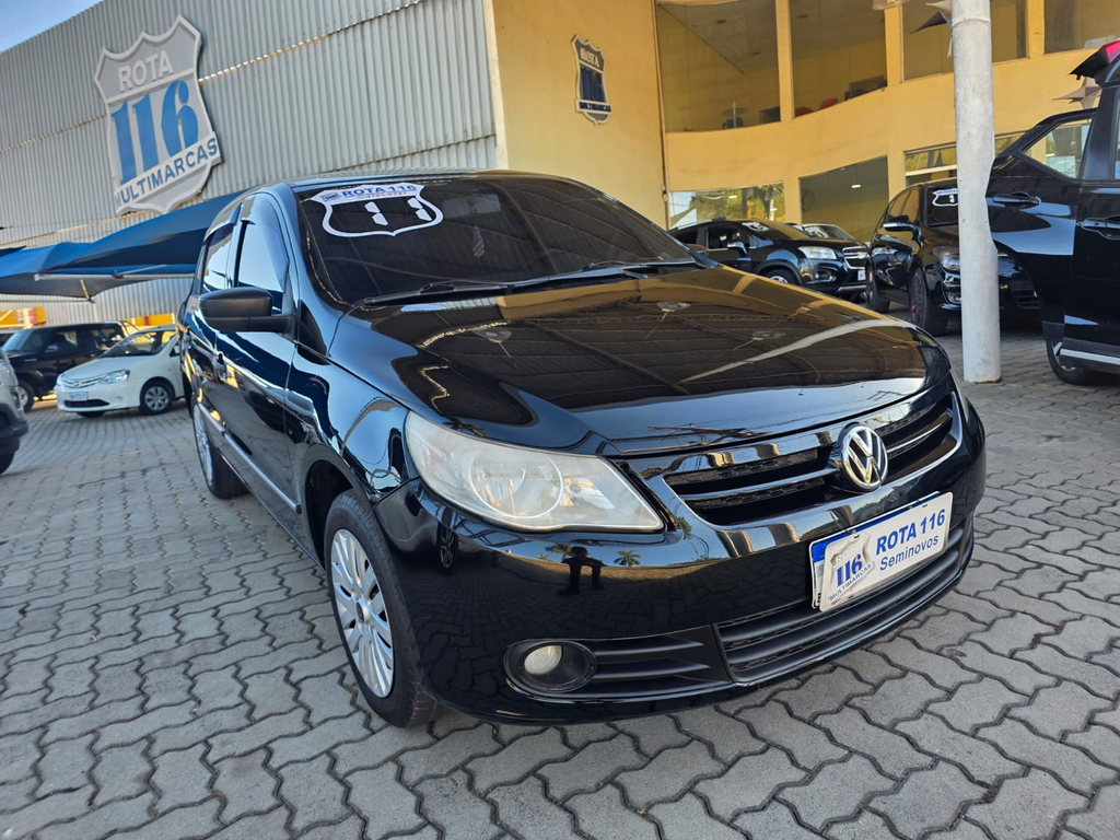 Volkswagen Voyage Preto