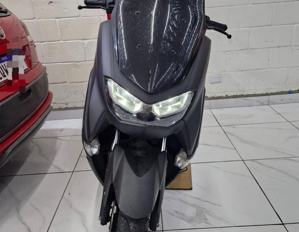 Yamaha NMAX Preto